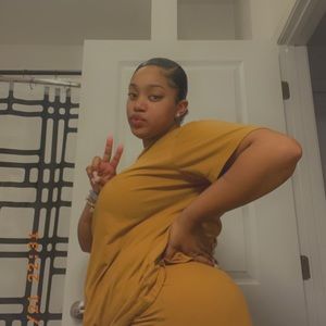 Meet your Posher, Jada